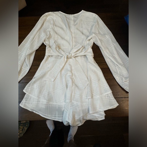White long sleeve dressy romper. Looks like a dress. - Picture 2 of 2